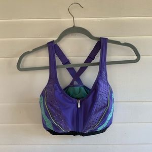 Heavy duty sports bra